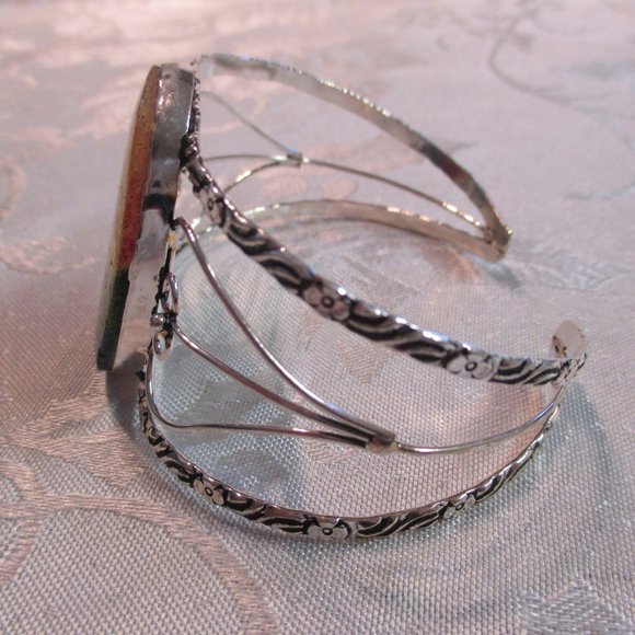 AGATE GEODE SLICE ADJUSTABLE BRACELET - Picture 3 of 3